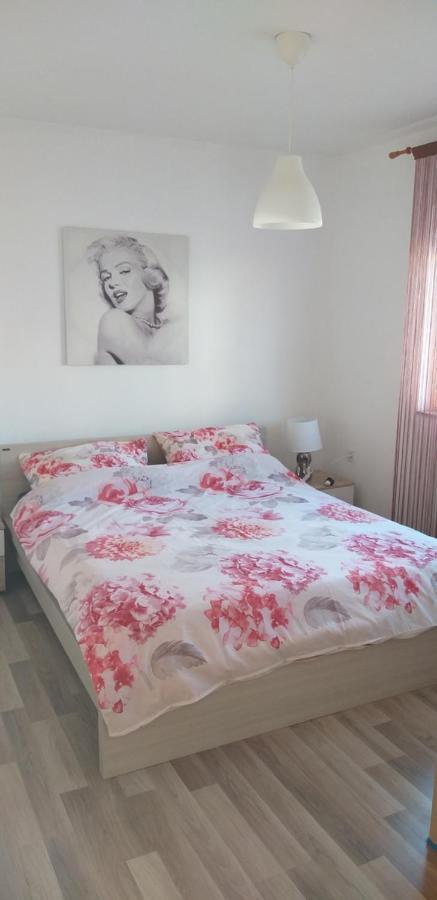Apartman Zvoncica Vrsi Kültér fotó
